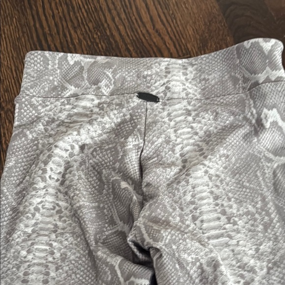 Koral Gray Patterned Leggings - Picture 8 of 12